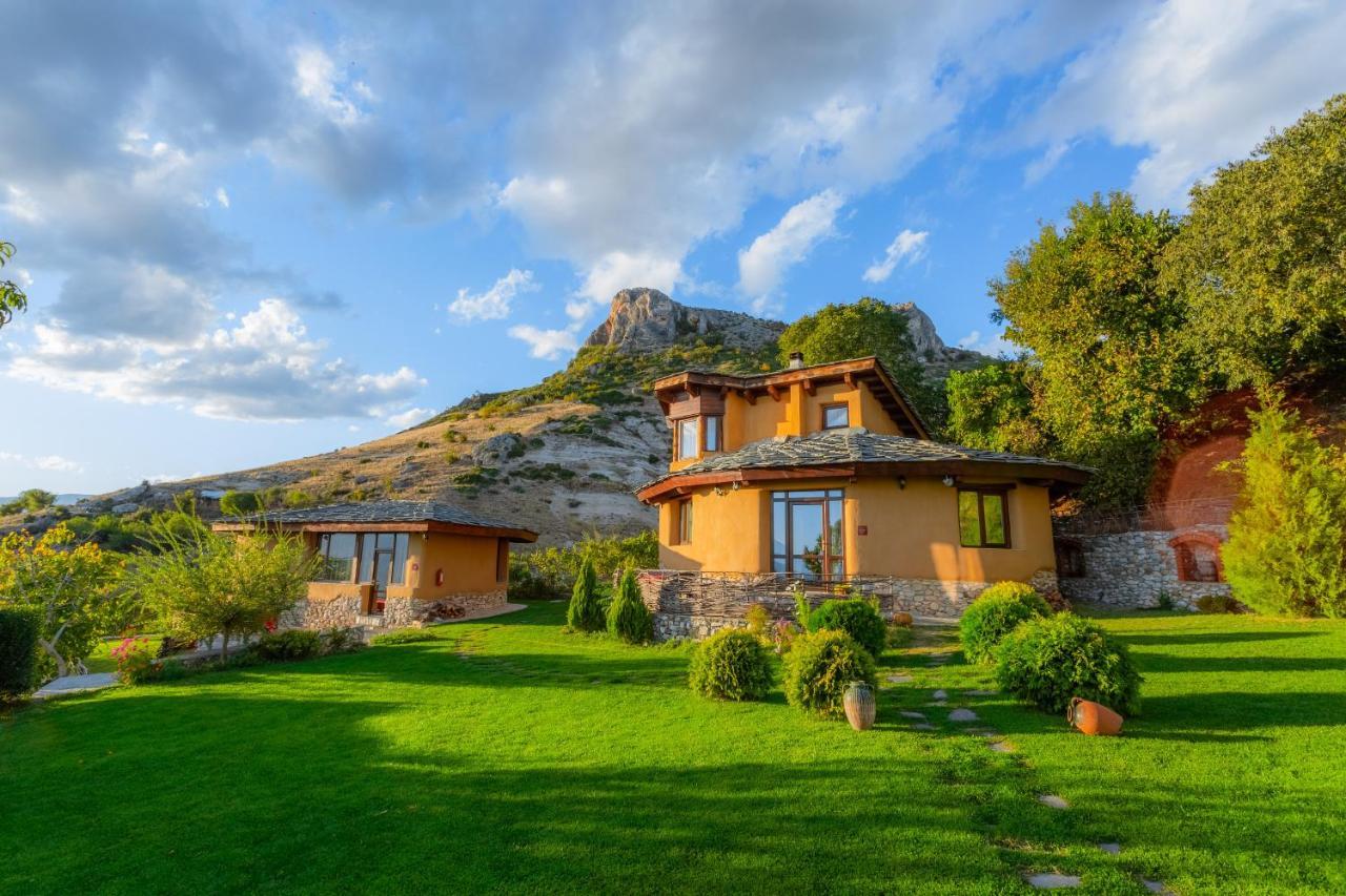 Eco Village Under The Cliffs Ilindentsi Exterior photo
